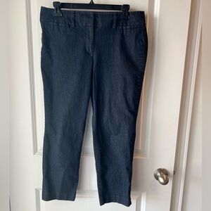 Ann Taylor Factory Dark Blue capri Pants. Size 6